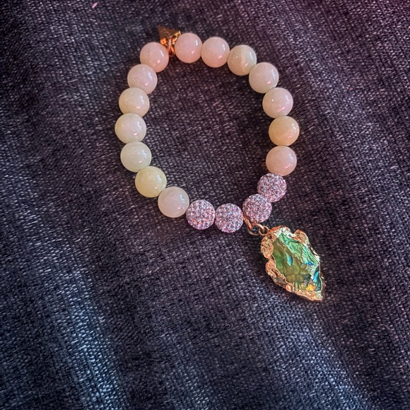 Ermish Elegant Gold and Green Beaded Bracelet - Picture 1 of 1
